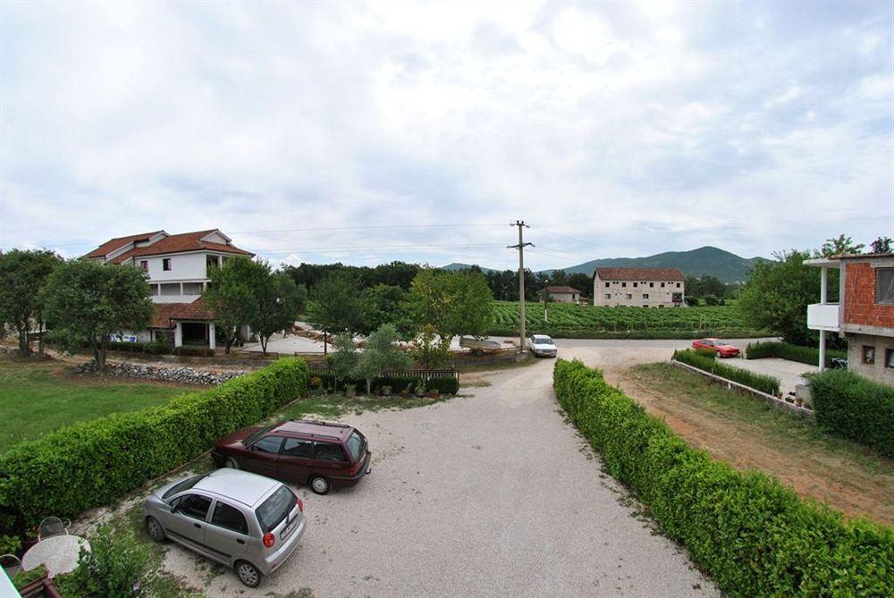 Pansion Ivanka Barac Međugorje Exterior foto
